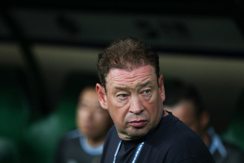 在这场比赛, 职业足球就, 保级