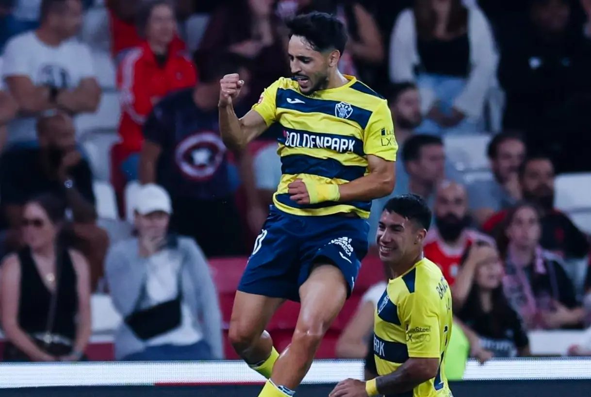 次射正, 对决老东家, https