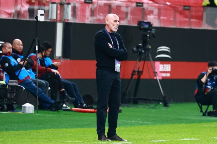 场气势恢宏, kkq, 引中国球迷